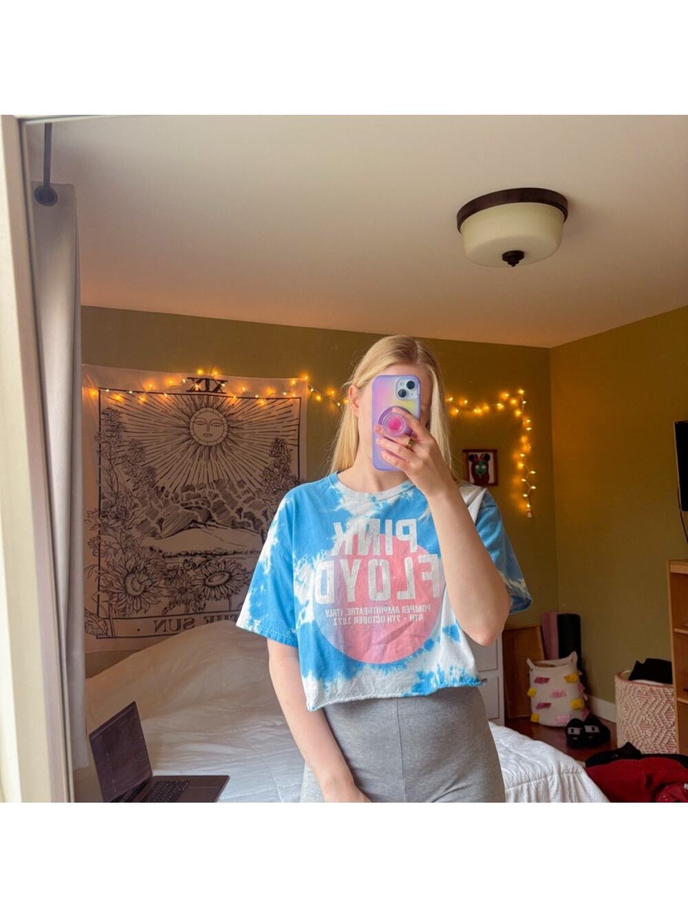 Pink Floyd Tie Dye Sky Scene Cropped Oversized Graphic Tee XL